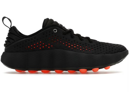 Black Studio Runner